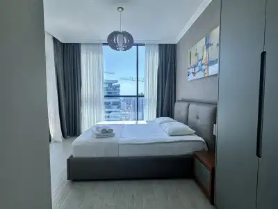 Season Suite Apart - 61