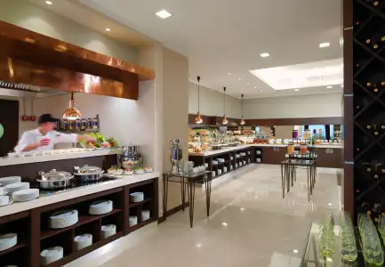 Courtyard by Marriott City Center - 18