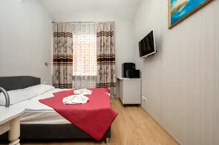 Nevskij 111 - 63