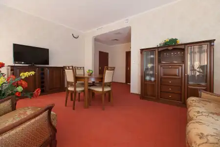 Regina-Peterburgskaya - 10