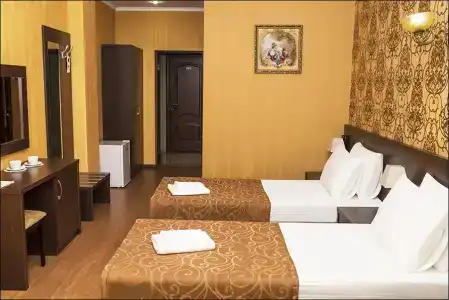 Lazurnoe Okno Guest House - 64