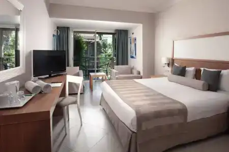 Paloma Oceana - 8