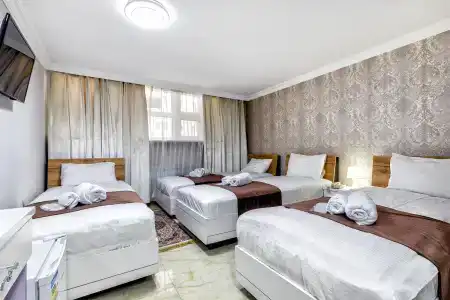 Bed & Breakfast Capital - 74