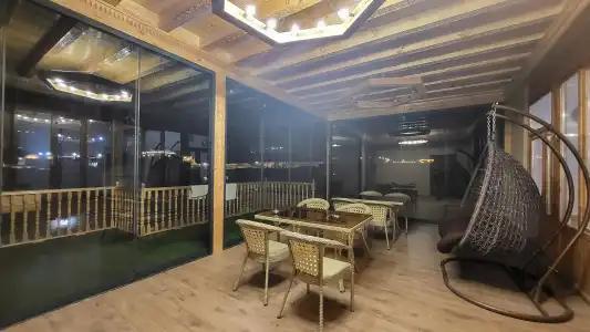 Ulli Oy Boutique & Terrace Mini - 10