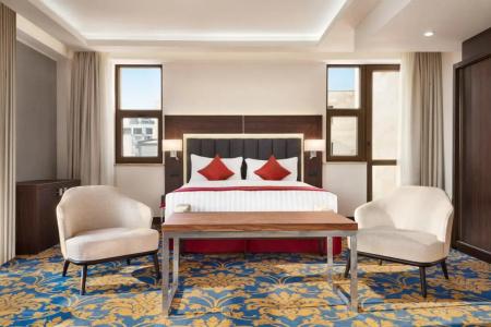 Ramada & Suites by Wyndham - 39