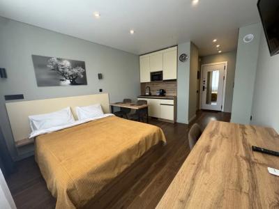 Vash Salut Apart - 116