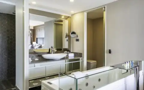 Opera Bosphorus - Preferreds and Resorts - 7