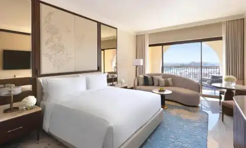 The Ritz-Carlton Abu Dhabi, Grand Canal - 8
