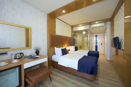 The Hera Platinum - 40