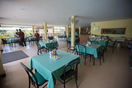 Twin Palms Resort - 22