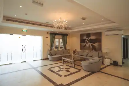 Royal prestige - 16