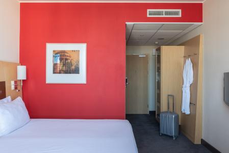 Park Inn by Radisson - 36