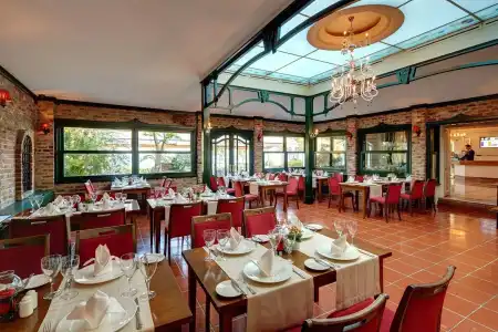 Radisson Istanbul Sultanahmet - 17
