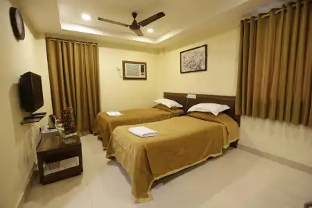 Metro Palace Mini-hotel - 35