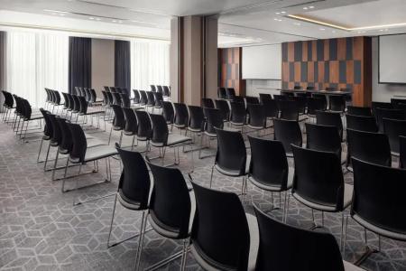Courtyard By Marriott - 42