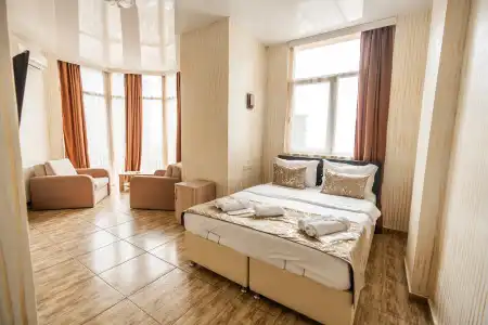 BATUMI INN - 1