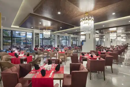 Aydinbey Queen's Palace & Spa - Ultra All Inclusive - 24