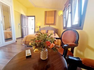 Sofia Boutique 9 - 130