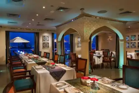 Crowne Plaza MUSCAT by IHG - 5