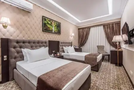 The Royal Mezbon & SPA - 3
