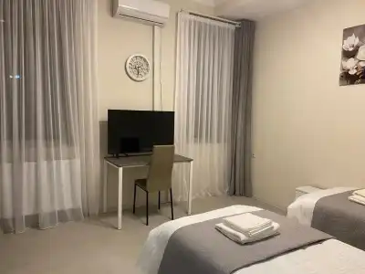 Cultural Crossing Mini-hotel - 3