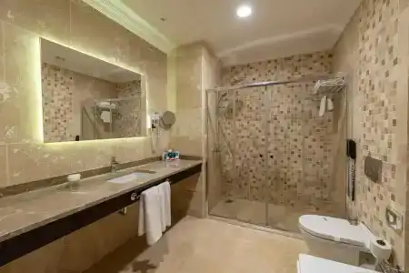Ramada & Suites by Wyndham Merter - 3