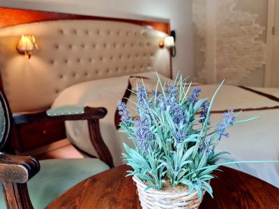 Sofia Boutique 9 - 178