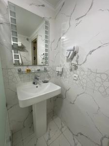 Vasiev's - 25