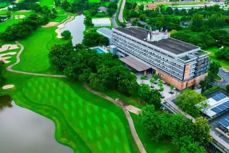 Tinidee Bangkok Golf Club - 3
