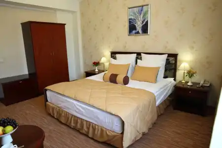 Golden Dragon ApartHotel - 34
