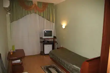 Universitetskaya - 73