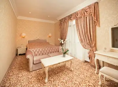 Royal Grand - 28