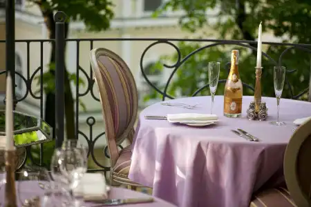 Vozdvyzhensky Boutique-Hotel - 20
