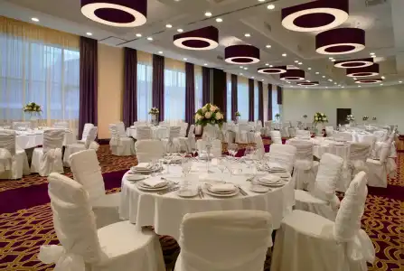 Courtyard by Marriott City Center - 27