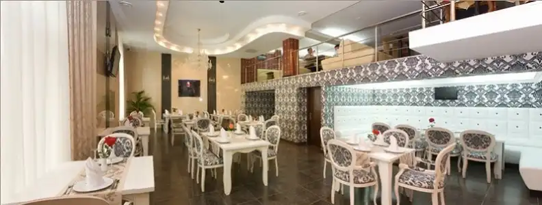 Manhattan & Restaurant - 12