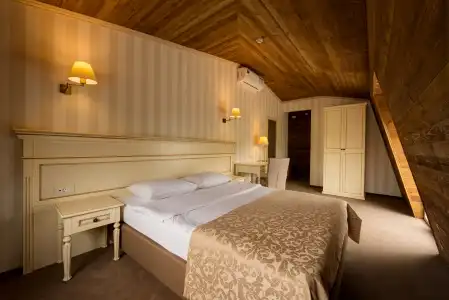 Premier Geneva - 72