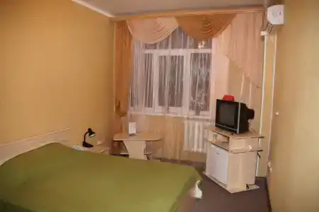 Universitetskaya - 77