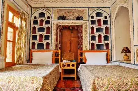 Komil Bukhara Boutique - 11