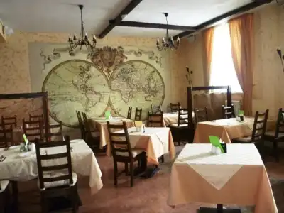 Magellan House - 16
