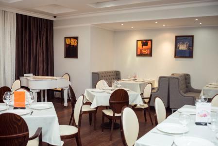 Ost West Club - 2