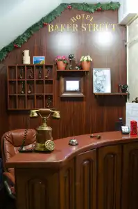 Baker Street Mini-Hotel - 6