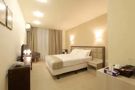 AUA Barsam Suites Yerevan - 10