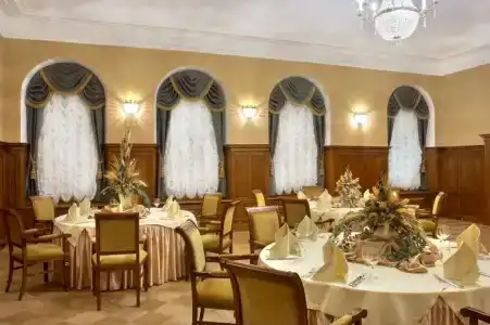 Petro Palace - 4