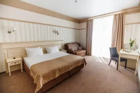 Premier Geneva - 65