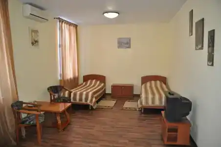 Gostinica Tri Zvezdi Mini - 53