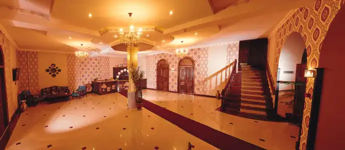 Mixt Royal Palace - 8