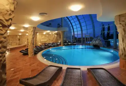 Respect Hall Resort & Spa - 2