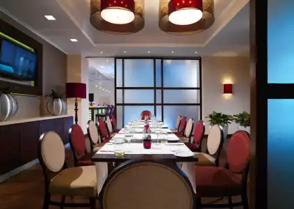 Courtyard by Marriott City Center - 19