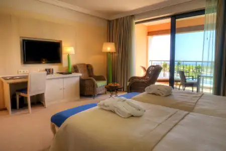 Cascade Wellness & Lifestyle Resort - 41
