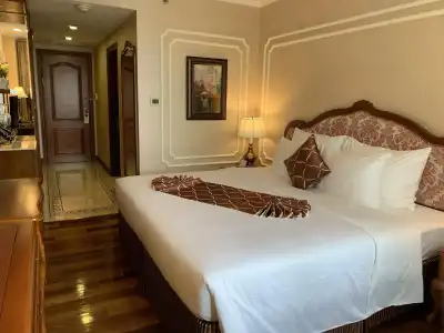 Grand Saigon - 51